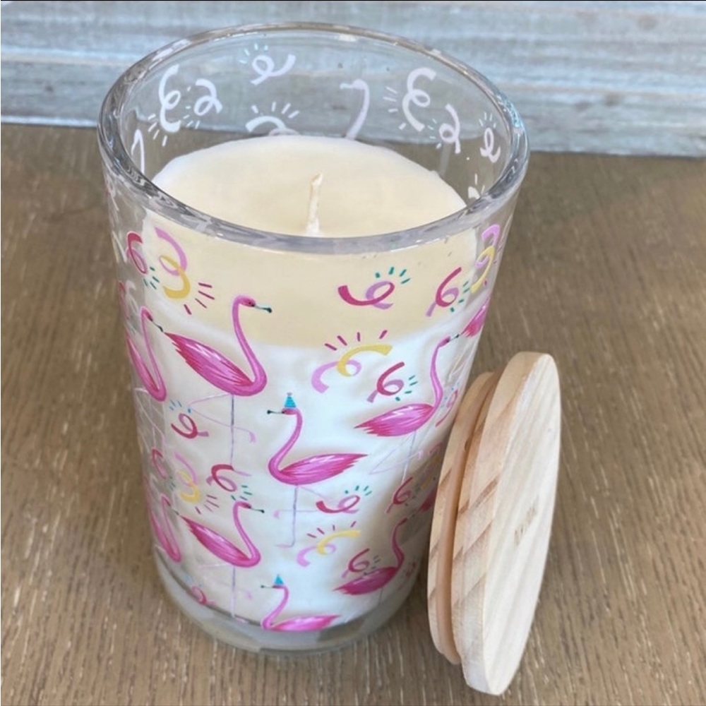Beautiful Flamingo Tropical Paradise 15oz  Scented Candle 🦩